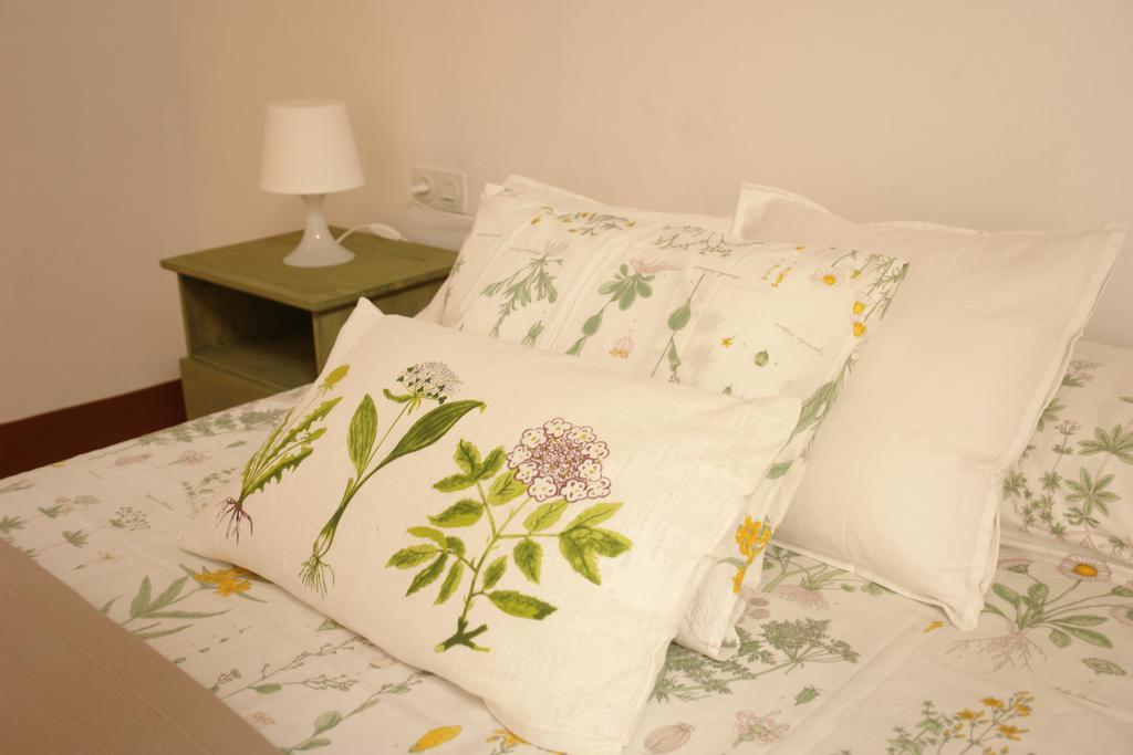 Hostal Parellades Sitges Extérieur photo
